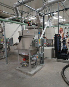 AFC Dump-Clean bag break station with AFC Spiralfeeder conveyor for Cape Environmental