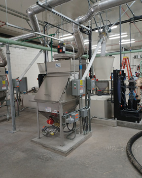 AFC Dump-Clean bag break station with AFC Spiralfeeder conveyor for Cape Environmental